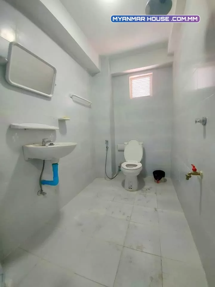  ♥( For Rent ) (6သိန္း )  စမ္း​ေခ်ာင္းၿမိဳ့နယ္/​ေျမနီကုန္း }  Mini Condo အဌား (Post) ေလးပါ။