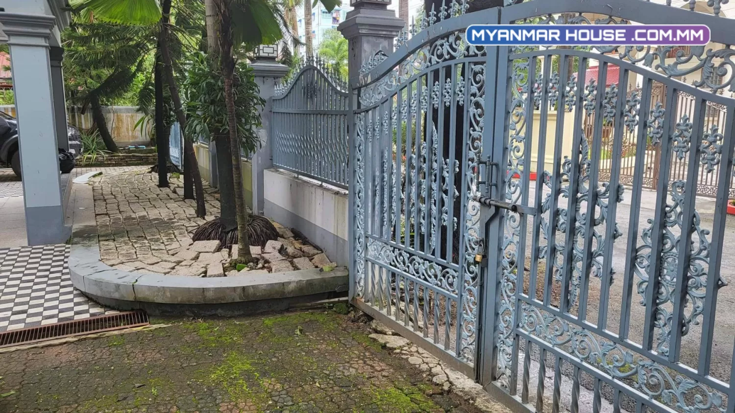 *သံသုမာလမ်း၊ ဇီဇဝါဥယျာဥ်တွင်ရှိသော အဆင့်မြင့်လုံးချင်းရောင်းမည်။