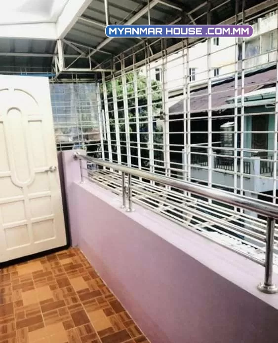 #တိုက်ခန်းအရောင်း  ရန်ကုန်၊ မရမ်းကုန်းမြို့နယ်၊(၃)ရပ်ကွက်၊ပိတောက်ရိပ်ငြိမ်လမ်း၊ပထမထပ်