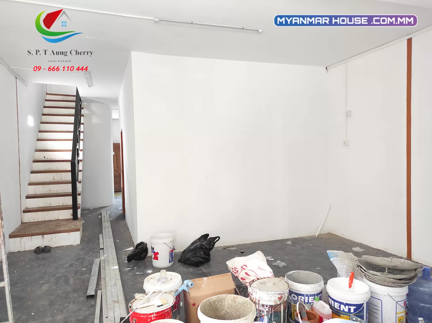 S.P.T Aung Cherry Company ပိုင်မြေကွက်ပေါ်တွင် ဆောက်လုပ်လျှက်ရှိသော ရေမီးစုံပါ နှစ်ထပ်တိုက်(အသစ်)အား တိုက်ရိုက်ရောင်းချပေးသွား ပါမည်။
