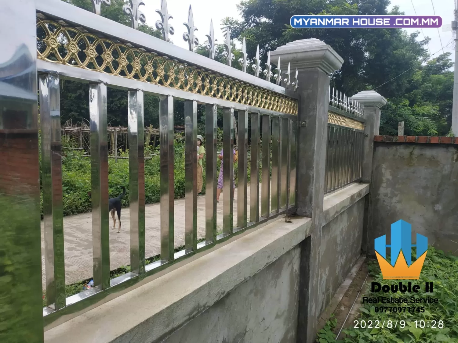 နည်းပညာတ္ကသိုလ်(မှော်ဘီ)အနီးရှိ စျေးတန်တန်နှင့် ခြံကျယ်ကျယ်တကွက်ရောင်းမည်။