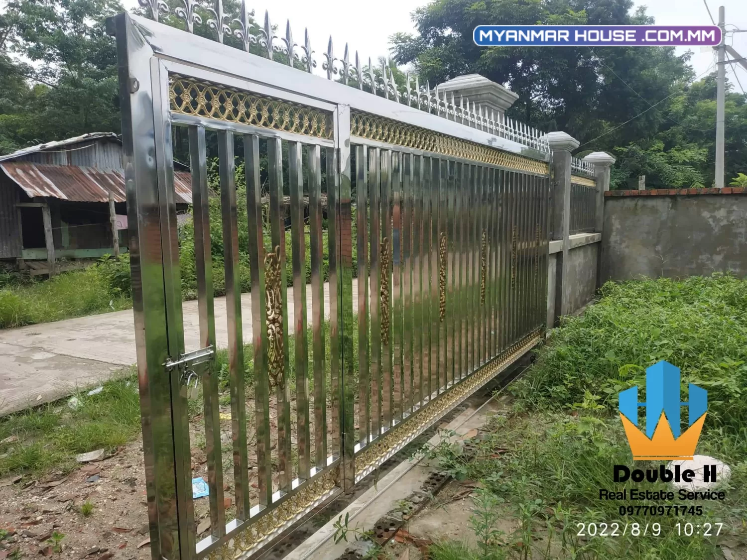 နည်းပညာတ္ကသိုလ်(မှော်ဘီ)အနီးရှိ စျေးတန်တန်နှင့် ခြံကျယ်ကျယ်တကွက်ရောင်းမည်။