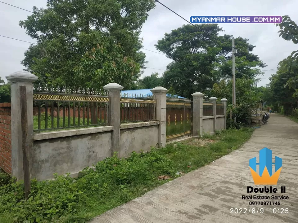 နည်းပညာတ္ကသိုလ်(မှော်ဘီ)အနီးရှိ စျေးတန်တန်နှင့် ခြံကျယ်ကျယ်တကွက်ရောင်းမည်။