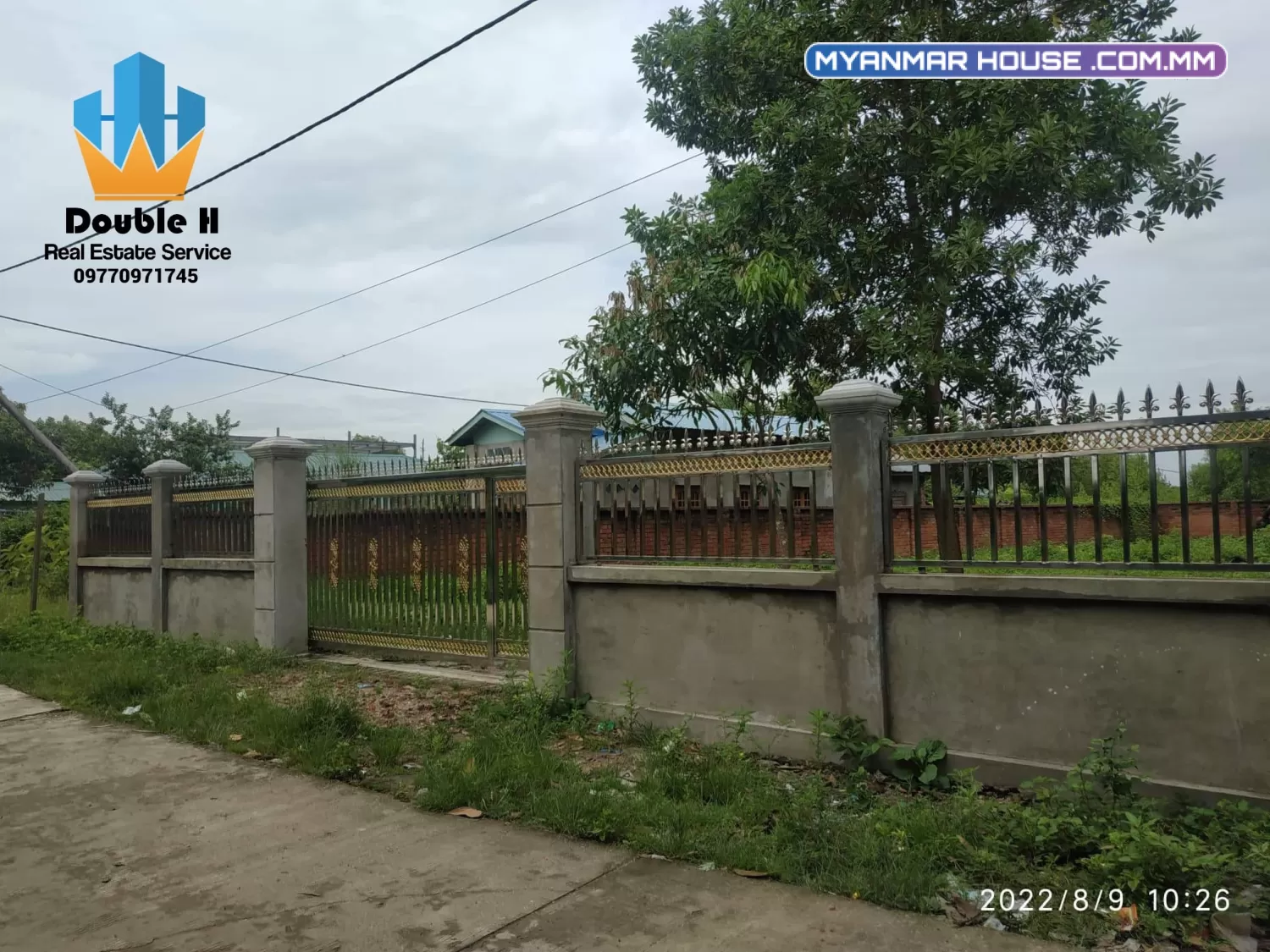 နည်းပညာတ္ကသိုလ်(မှော်ဘီ)အနီးရှိ စျေးတန်တန်နှင့် ခြံကျယ်ကျယ်တကွက်ရောင်းမည်။