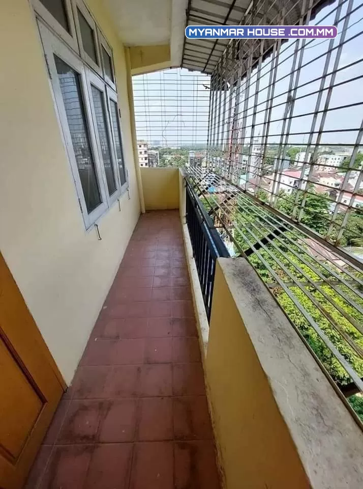 Condo အရောင်း (အငှား 8 သိန်း) 🏘 ပုဇွန်တောင်မြို့နယ် Lift, ပြင်ပြီး အသင့်နေအခန်းများပါ၊ အဲကွန်းများပါ