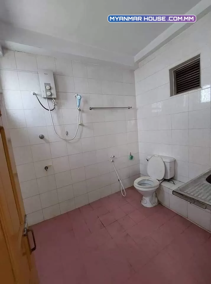 Condo အရောင်း (အငှား 8 သိန်း) 🏘 ပုဇွန်တောင်မြို့နယ် Lift, ပြင်ပြီး အသင့်နေအခန်းများပါ၊ အဲကွန်းများပါ