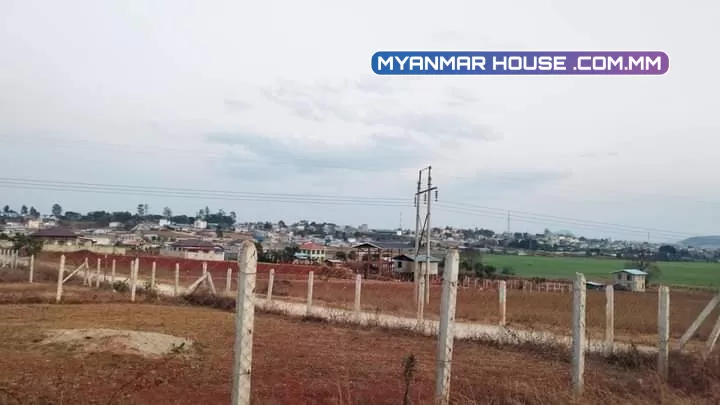 အောင်ပန်းမြို့ လှဲရိုး လွယ်မော လမ်းမကြီး ပေါ်မှ View ကောင်း မြေနေရာကျယ် လမ်း၃ဖက် ပေါက် နေရာ ၈၀ ပေ ၆၀ ပေ ရောင်းပေးမယ်😍 ရေမီး လွယ်ကူ View ကောင်းကောင်းနဲ့ 😋😋 ကြိုက်တာလုပ်စေသော် 😜 ဈေး ၅၅၀ သိန်း (ညှိ) စေ