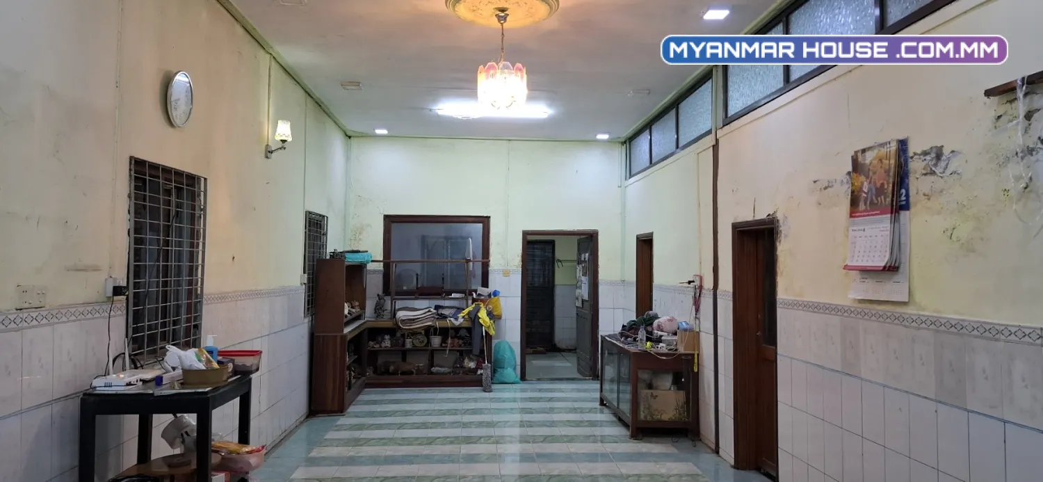 ဖားရွှေကျော်လမ်းအိမ်နှင့်ခြံအရောင်း(၄၀ x 60) (ဖုန်း-၀၉၄၀၁၆၀၁၂၉၁)