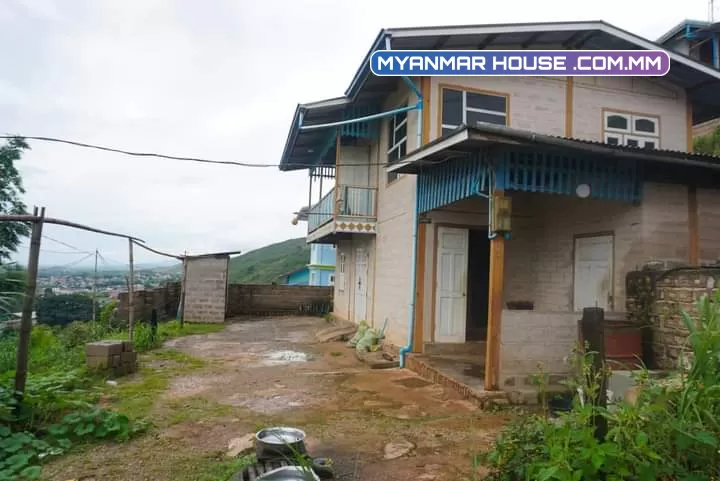 #ေတာင္ႀကီးၿမိဳ့ (ဖရဲ ရပ္ကြက္)  #Hotel Grace အ ‌ေနာက္ဖက္  ရှမ္းကြင္းအိမ္ယာကပ္လ်က္  -နံကပ္ ႏွစ္ထပ္အိမ္အပါ  -မီးဖိုေဆာင္ /မီတာအပါ  -ၿခံအက်ယ္(45-70) အရပ္စာခ်ဳပ္  -ေစ်းႏူန္း သိန္း (၇၆၀) ကို  ပိုင္ရွင္တိုက္ရိုက္ညႇိနိူင္းပါဗျ  စိတ္ဝင္စားပါက Ph-09254628723