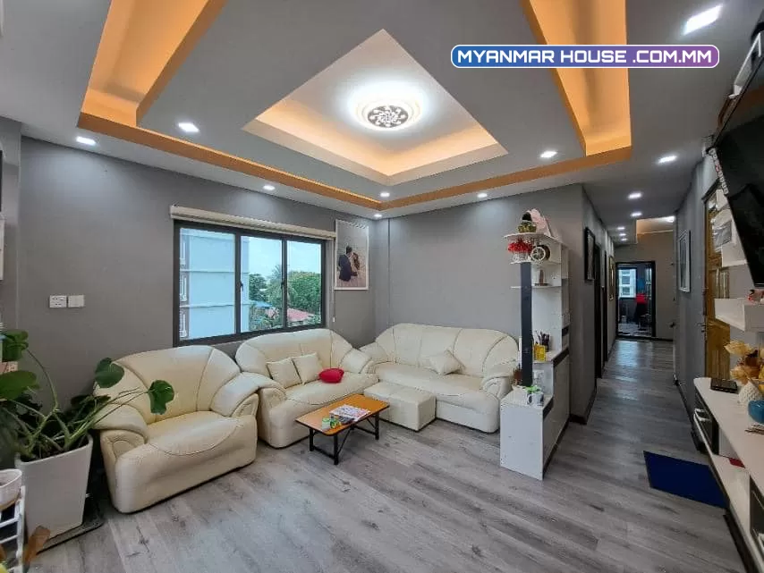 တောင်ဥက္ကလာ vip ရပ်ကွက်အနီး မိန်းလမ်းမကျယ်အဆင့်မြင်ပြင်ဆင်ပြီး ပေကျယ် Mini Condo ၄လွှာ