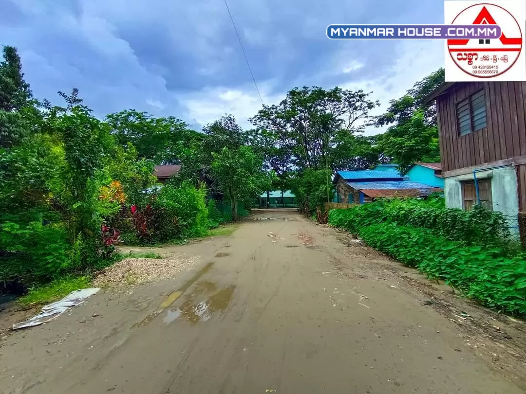ရွေပြည်သာမြို့နယ် (9)ရပ်ကွက် ငမောက်စျေးမှတ်တိုင်အနီး တစ်ထပ်တိုက်အိမ်ရောင်းမည်