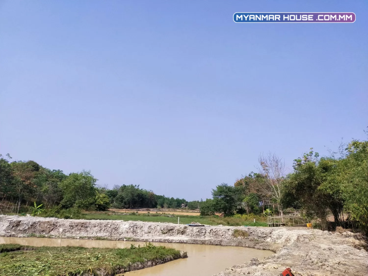 ရန်ကုန်တိုင်းအတွင်းရှိ ထူးခြားစွာတောင်ပေါ်လမ်းရှိသော ဥယျာဉ်ခြံမြေ ရောင်းရန်ရှိသည်