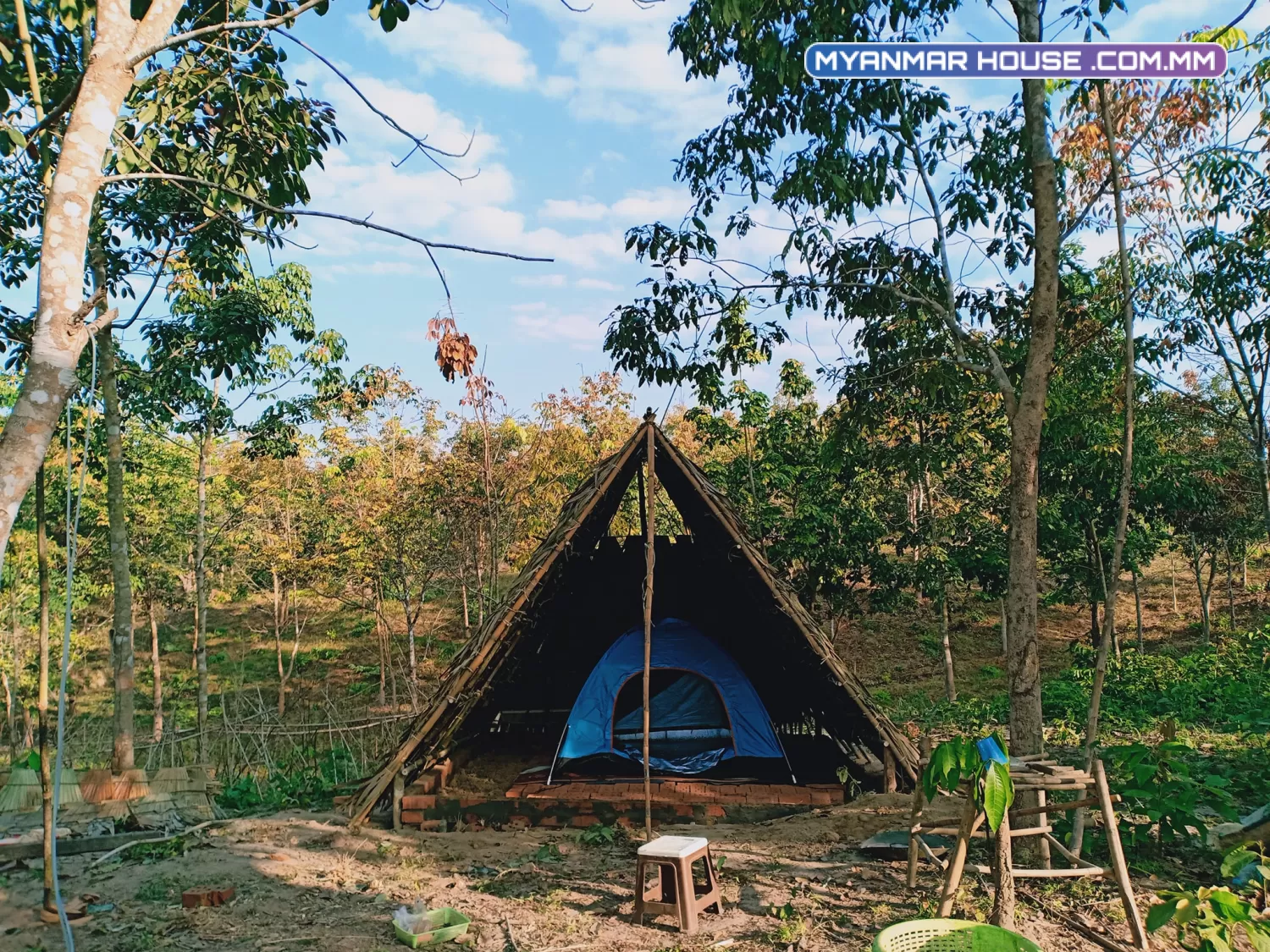 ရန်ကုန်တိုင်းအတွင်းရှိ ထူးခြားစွာတောင်ပေါ်လမ်းရှိသော ဥယျာဉ်ခြံမြေ ရောင်းရန်ရှိသည်