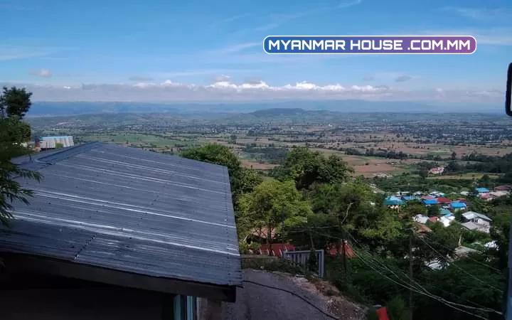 စဝ်စံထွန်း ရပ် ၄၀´×၈၆´  တစ်ထပ်တိုက်ပါ ၊ ၁၀၀၀ ± ပါးပါးရှိပါမယ်ခင်ဗျ ပိုင်ရှင်ကိုယ်တိုင်ရောင်းမည် 