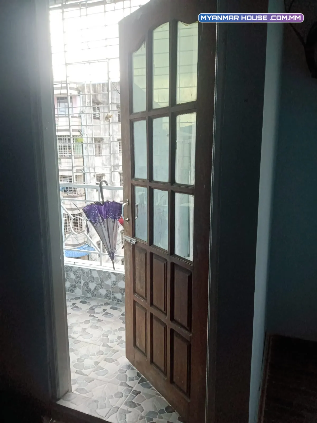 🏡 ပေကျယ် တိုက်ခန်းရောင်းရန်ရှိသည် - တာမွေ 🏡