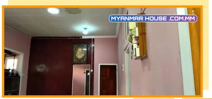 ေညာင္ေရႊၿမိဳ့၊ နႏၵဝန္းရပ္၊ ေဖာင္ေတာ္ျပန္လမ္းမႀကီးေဘးအ.ထ.က(၁) အနီး‌ ေဈးတန္တန္ႏွင့္ မိသားစုအသင့္ေနအိမ္၊ ေရမီးအစုံပါေရာင္းရန္ရွိပါတယ္ဗ်ာ။🙏