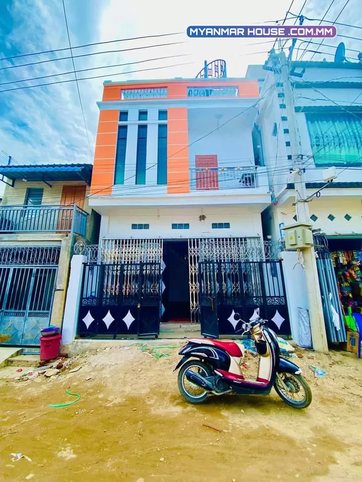 အောင်မြေသာဇံ RC တိုက်အရောင်းလေးပါရှင့်