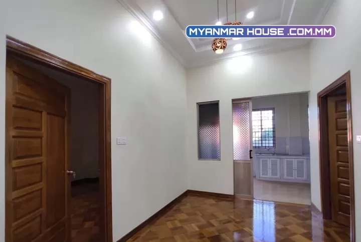 မြောက်ဒဂုံရှိ လုံးချင်းတိုက်သစ် အရောင်းလေးပါ