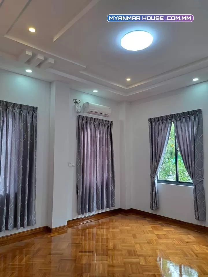 မြောက်ဒဂုံရှိ နှစ်ထပ်တိုက်သစ် အရောင်းလေးပါ