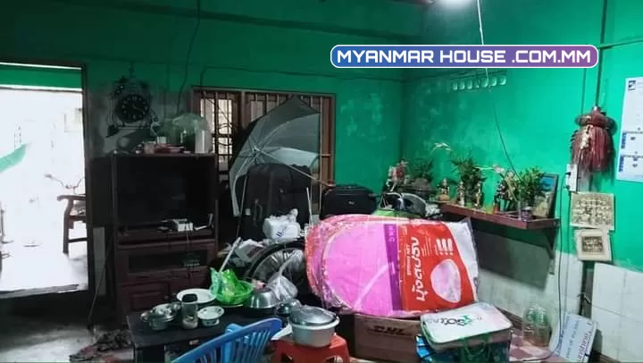 တောင်ဒဂုံရှိ အသင့်နေ အိမ်လေးပါရှင့်