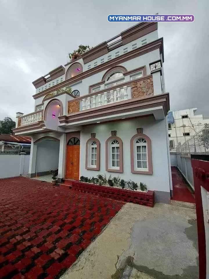 မြောက်ဒဂုံ ပင်လုံဆေးရုံအနီး Penthouse အပါ လုံးချင်းအိမ်အရောင်းလေးပါ