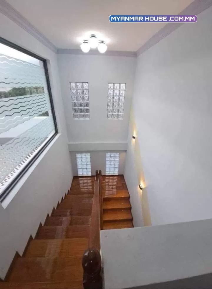 မြောက်ဒဂုံ ပင်လုံဆေးရုံအနီး Penthouse အပါ လုံးချင်းအိမ်အရောင်းလေးပါ