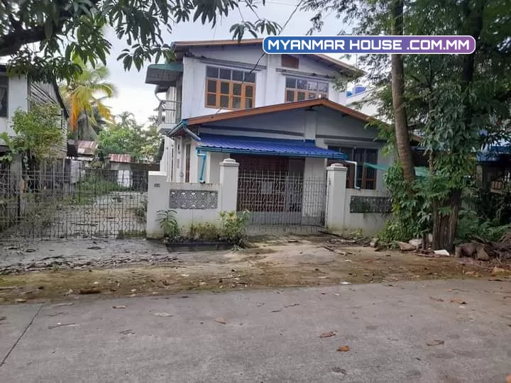 မြောက်ဒဂုံရှိ အသင့်နေလုံးချင်းအိမ်သန့်အရောင်းလေးပါ