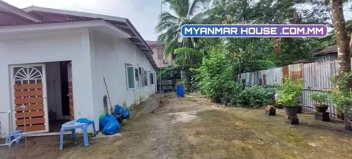 အရ​ှေ့ဒဂုံရှိ အသင့်နေတိုက်သန့်အရောင်း​လေးပါ