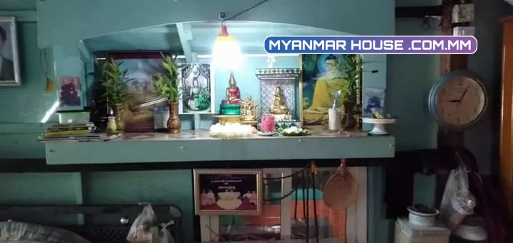 မြောက်ဒဂုံရှိလုံးချင်းအ​ရောင်းလေးပါ
