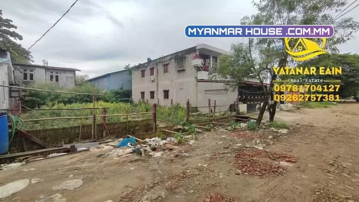 အရှေ့ဒဂုံရှိမြေသီးသန့်အရောင်းလေးပါ