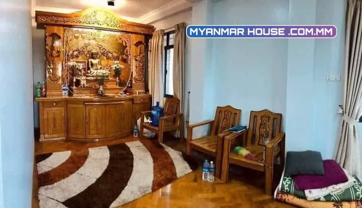 မြောက်ဒဂုံရှိလုံးချင်းတိုက်သန့်အရောင်းလေးပါ