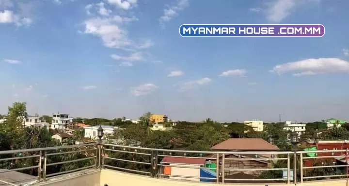 မြောက်ဒဂုံရှိလုံးချင်းတိုက်သန့်အရောင်းလေးပါ