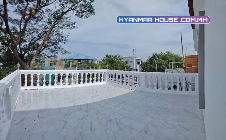 မြောက်ဒဂုံရှိနှစ်ထပ်ခွဲတိုက်သစ်အရောင်းလေးပါ