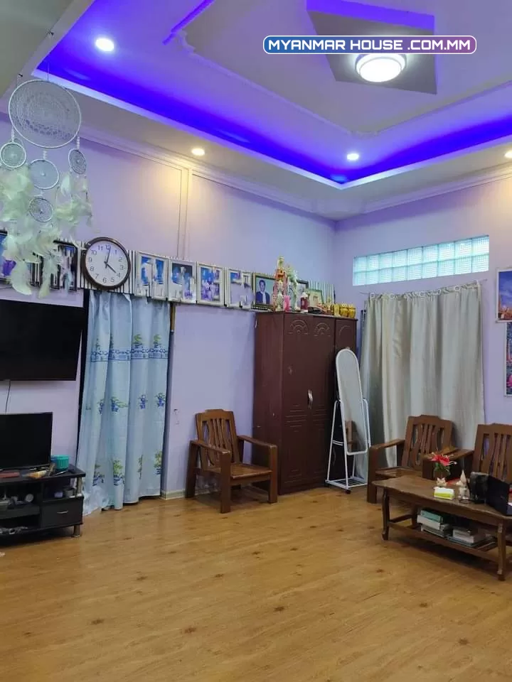 မြောက်ဒဂုံရှိတိုက်နှစ်လုံးအပါ အရောင်းလေးပါ