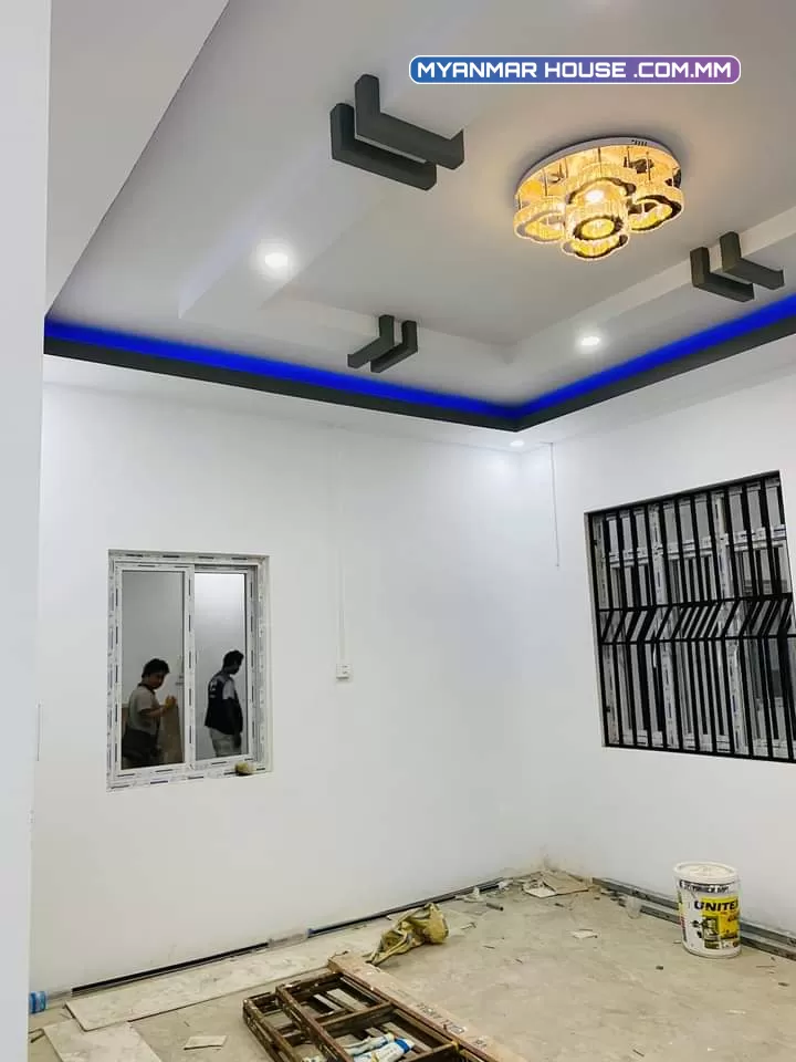 တောင်ဒဂုံရှိ RCတိုက်သစ်အရောင်းလေးပါ