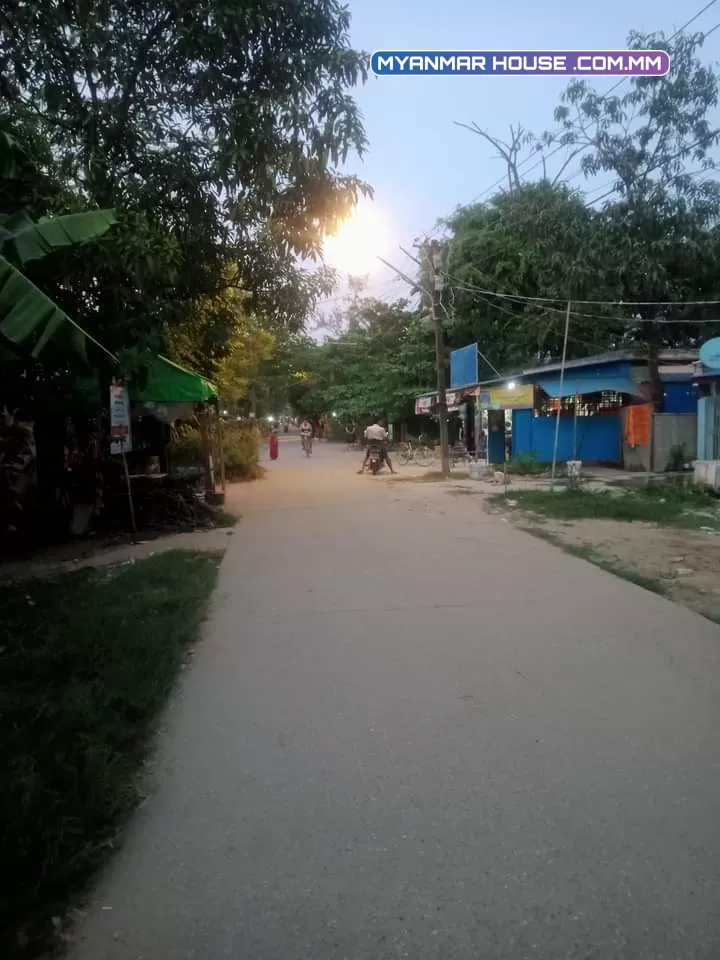 အရှေ့ဒဂုံရှိ ရေမီးအစုံ လုံးချင်းအရောင်းလေးပါ