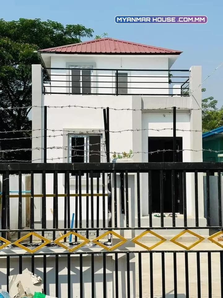 အရှေ့ဒဂုံရှိ လုံးချင်းတိုက်သစ်အရောင်းလေးပါ
