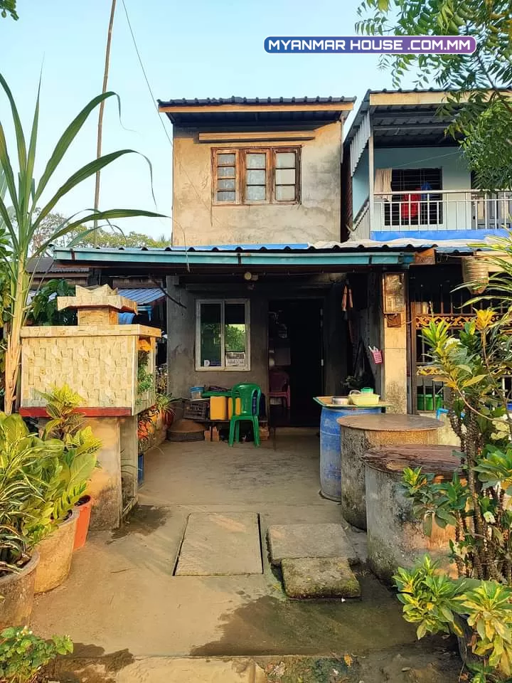 တောင်ဒဂုံရှိ လုံးချင်းအရောင်းလေးပါ