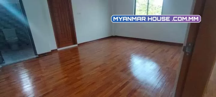 အရှေ့ဒဂုံရှိ RC တစ်ထပ်ခွဲတိုက်သစ်အရောင်းလေးပါ