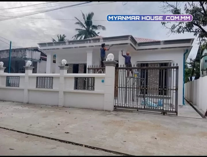 မြောက်ဒဂုံရှိ လုံးချင်းအိမ်အရောင်းလေးပါ
