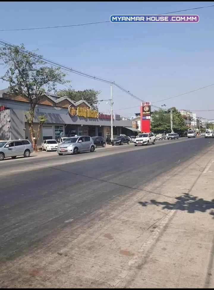 ပင်လုံလမ်းမကြီးဒဲ့ပေါက်လမ်းကျယ်ပေါ်နေရာကောင်းလေးအရောင်းပါရှင့်