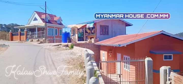 ကလောမြို့ရပ်ကွက်7မြို့မြေမိန်းလမ်းဘေးအိမ်အပါရေမီးအစုံရေချိုခန်းအိမ်သာပါကေးခင်းပြီးသားအရှုပ်ရှင်းကင်းအိမ်အသစ်ဆက်ဆက်လေးရောင်းချင်ပါတယ်ရှင့်... 🌲စာရွှတ်စာတန်း=ပုံစံ105ပါ 🌲💵ဈေး=သိန်း900ညှိနှိုင်း