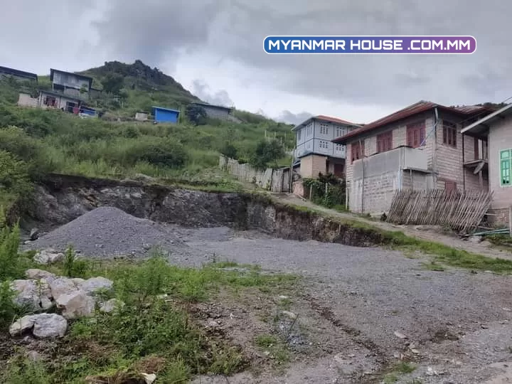 တောင်ကြီးမြို့  ကံကြီးရပ် (ဂနိုင်ရေး)  နယ်မြေ (၄)  မြလေးလမ်း အကျယ်ပေ ၄၀ × ၇၀မြေကွက်၊#ရောင်းဈေးသိန်း၄၂၀  ပိုင်ရှင် တိုက်ရိုက် ဖြစ် လို့ ဈေးမများစေရပါဘူ။