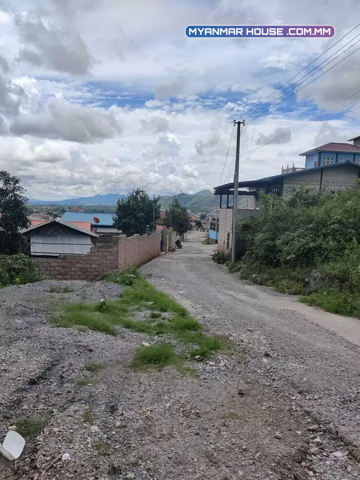 တောင်ကြီးမြို့  ကံကြီးရပ် (ဂနိုင်ရေး)  နယ်မြေ (၄)  မြလေးလမ်း အကျယ်ပေ ၄၀ × ၇၀မြေကွက်၊#ရောင်းဈေးသိန်း၄၂၀  ပိုင်ရှင် တိုက်ရိုက် ဖြစ် လို့ ဈေးမများစေရပါဘူ။
