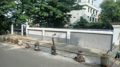 တောင်ဥက္ကလာပ ခြံကျယ် 48 ပေ x 60 ပေငှားမည်။ ခြံထဲ ကားအစီးအနည်းဆုံး 13 စီးထားနိုင်သည်။