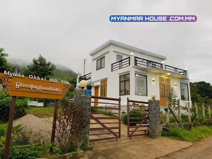 ⛰ေတာင္တန္းေတွၾကားက စံအိမ္ႀကီး 🏡   အိုးစည္ေတာင္ ၊ ကဆုန္ေတာင္ႀကီးေတွပတ္လည္ဝိုင္းေနတဲ့ က ‌ေလာၿမိဳ့အနားက အလွဆုံးျမင္းကရြာမွာ တည္ရွိတာျဖစ္ပါတယ္။💰ေရာင္းေစ်း : သိန္း ၂၀၀၀ 💰