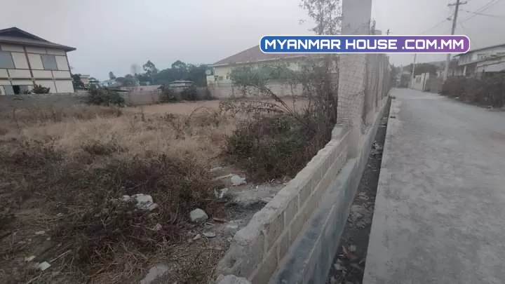 တည်နေရာ _ အောင်ပန်းမြို့၊ကလောမြို့နယ်(ခရိုင်) လိပ်စာ _ မိုးကောင်းရပ်ကွက်။ အကျယ်အဝန်း _ ၇၅' × ၉၅' ( ၇၁၂၅ ) Sqft ပိုင်ဆိုင်မှု _ မြေစာရင်းပုံစံ ၁၀၅ /ဈေးနှုန်း _ ၁၇၀၀ သိန်း (ညှိ)