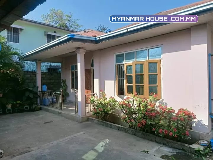 ညောင်ရွှေမြို့က တစ်ထပ်အိမ်အပါ 🏡  အရှေ့မျက်နှာစာလှည့် ပေ တောင်မြောက် ၄၅ ရှေ့နောက် ၇၂ ပေ . ဂရံနာမည်ပေါက်/ပိုင်ရှင်တိုက်ရိုက်ပါ ဈေး 1300 