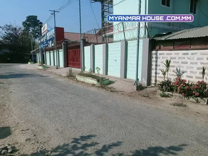 ညောင်ရွှေမြို့က တစ်ထပ်အိမ်အပါ 🏡  အရှေ့မျက်နှာစာလှည့် ပေ တောင်မြောက် ၄၅ ရှေ့နောက် ၇၂ ပေ . ဂရံနာမည်ပေါက်/ပိုင်ရှင်တိုက်ရိုက်ပါ ဈေး 1300 