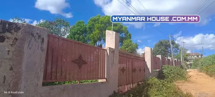 #ဘုရားဖြူ နယ်မြေ ၄  #ဈေး 2200  #အကျယ် 90x90x90x60/#လွယ်ခမ်းလမ်းမကြီး ရဲ့ ၄ကွက်ငုတ် မြေပြန့် #အရှေ့ဖက်လှည့်